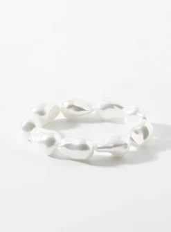 Oversized-pearl bracelet