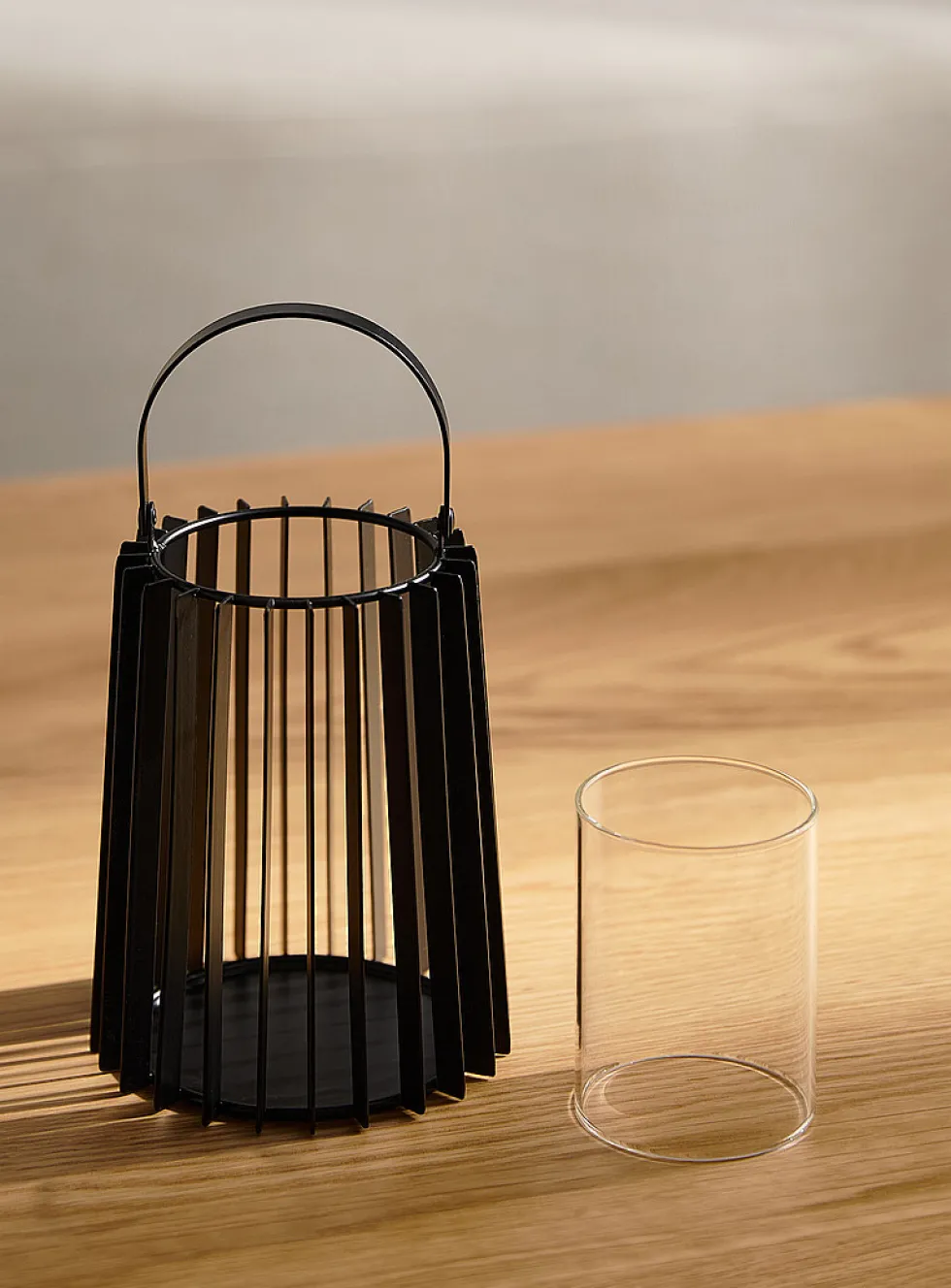 Painted metal mesh lantern