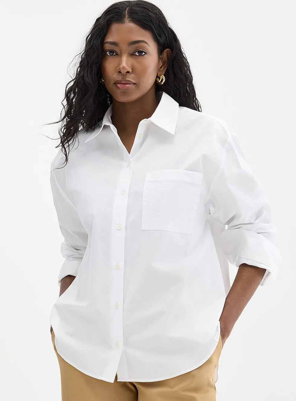 Patch pocket loose poplin shirt