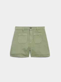 Patch pockets coloured denim short