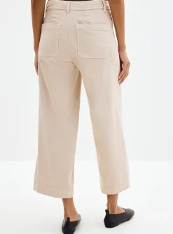Patch pockets stretch denim pant