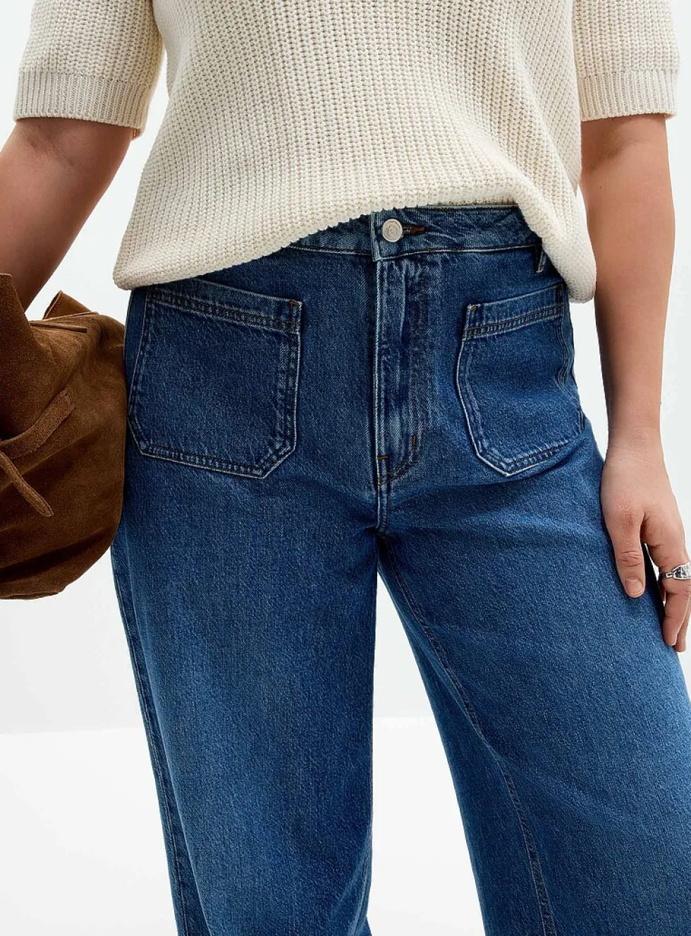 Patch-pocket medium-indigo stretch jean