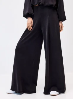Peach-skin wide-leg pant