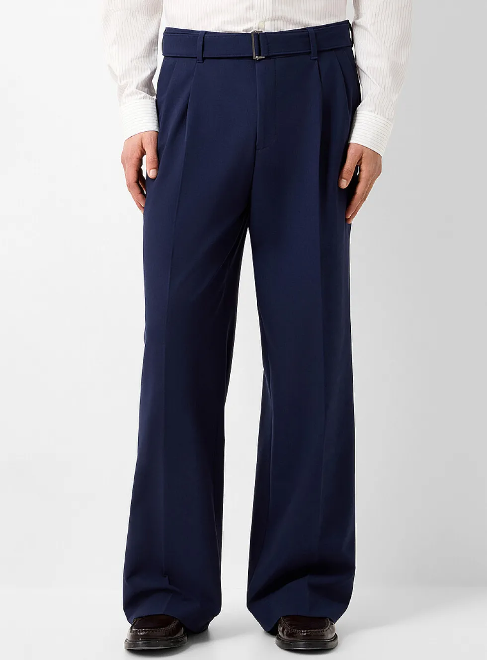 Pleated belted pant