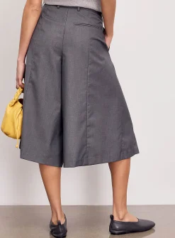 Pleated gauchos