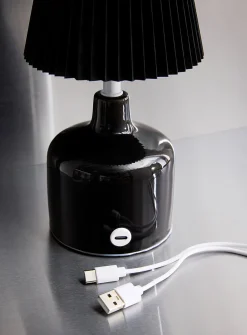 Pleated lampshade rechargeable touch table lamp