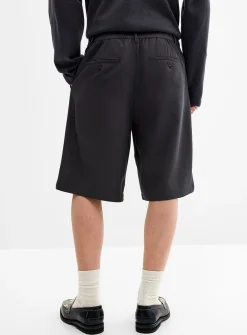 Pleated soft twill Bermudas