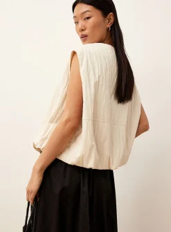 Pleated texture sleeveless bubble vest