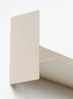 Pli folded steel wall-mounted shelf unit