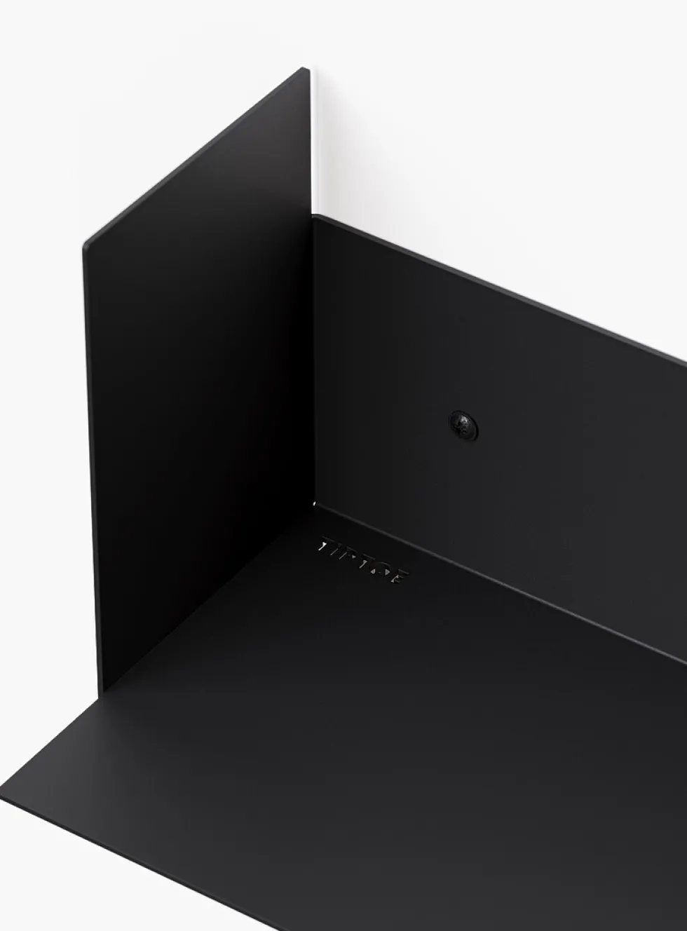 Pli folded steel wall-mounted shelf unit