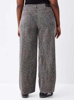 Printed low-rise baggy jean