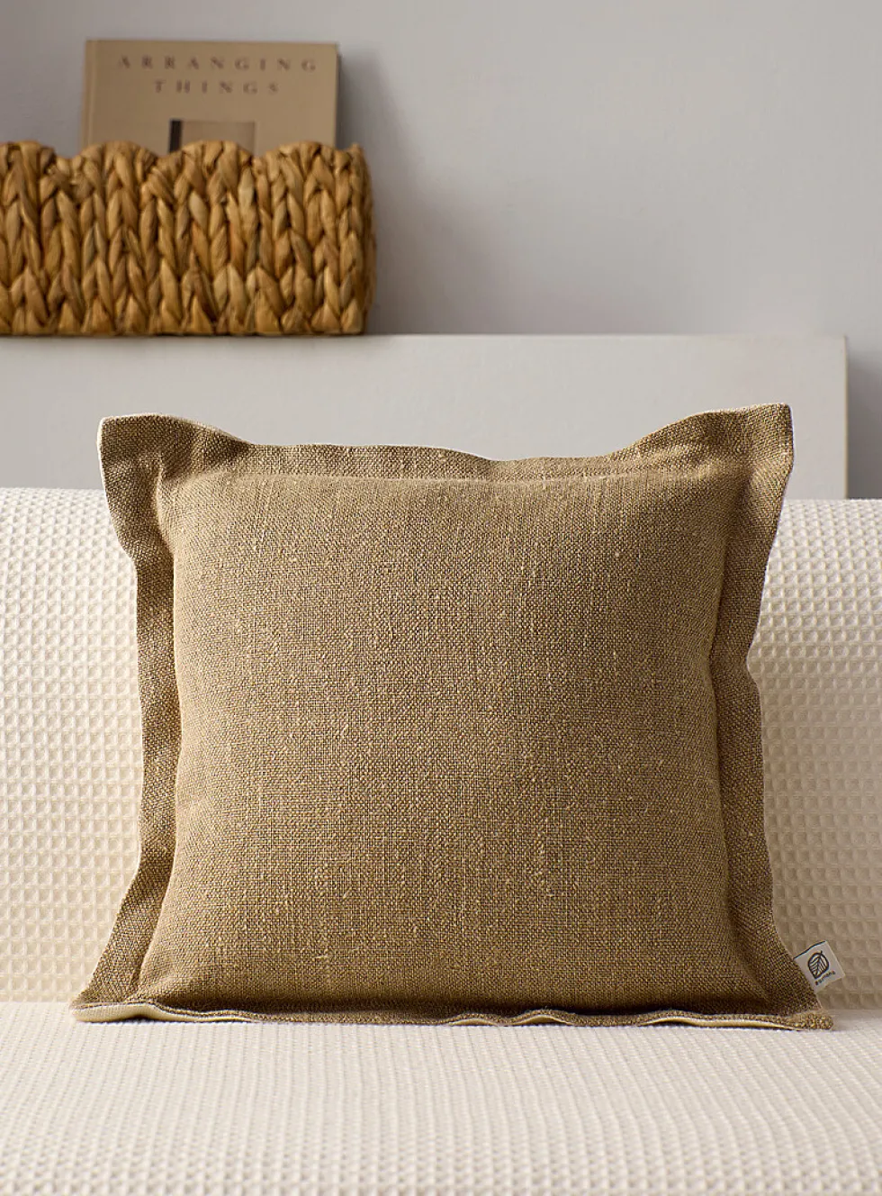 Pure linen ruffled removable-cover cushion