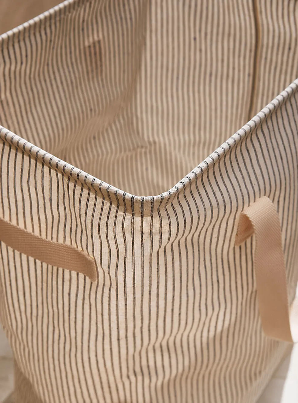Pyjama stripes laundry basket