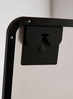 Rectangular standing mirror with rounded corners