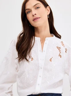 Richelieu embroidery stand-collar blouse