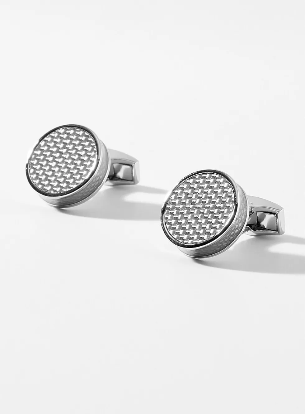 Round carbon cuff links