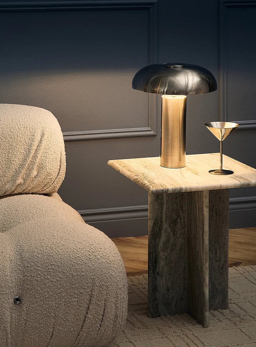 Round metal table lamp