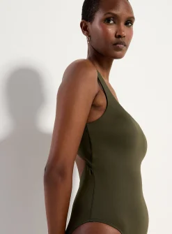 Rounded neckline one-piece