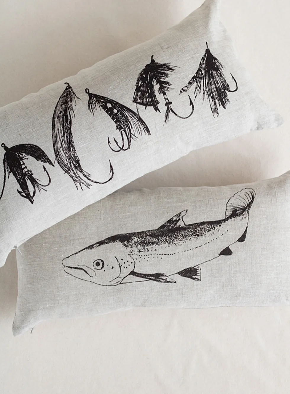 Salmon fishing linen cushion
