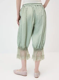 Satiny crinkled-finish bloomer pant