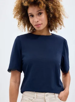 Scalloped puff sleeves relaxed T-shirt