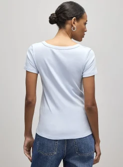 Scoop-neck fitted T-shirt