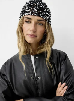 Sequined mesh crochet tuque