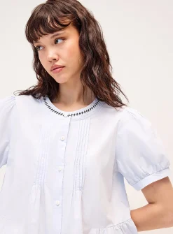 Sewn pleating poplin blouse