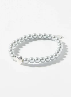 Shiny pearl bracelet