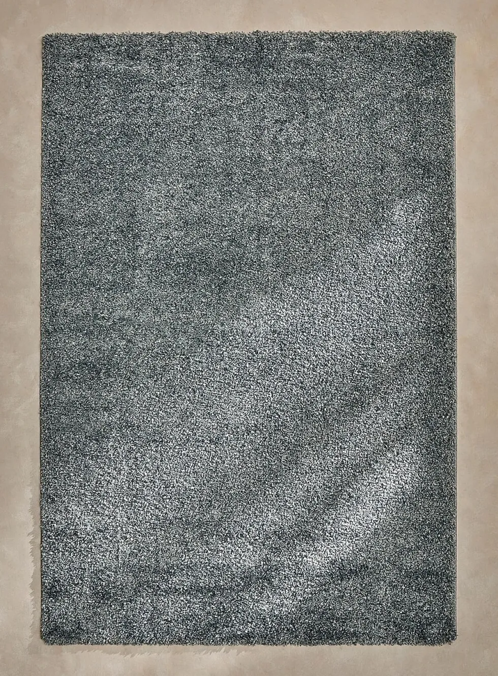 Shiny plain shag rug