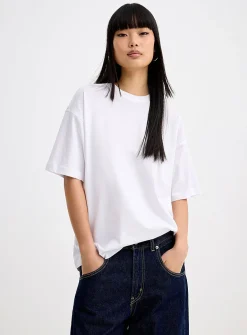 Short-sleeve crew-neck tee