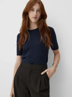 Short-sleeve fine-knit sweater