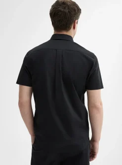 Short-sleeve solid shirt