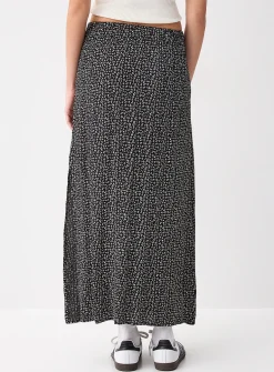 Side-slit textured crepe maxi skirt