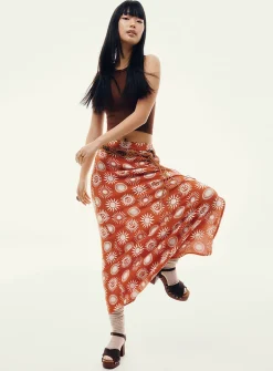 Side-slit textured crepe maxi skirt