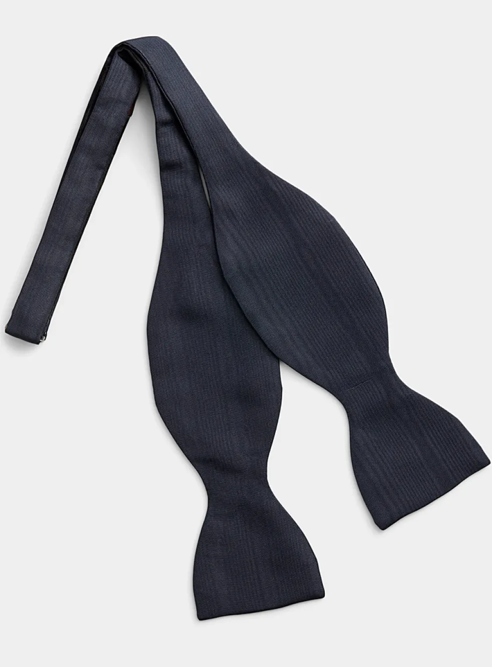 Silk bow tie