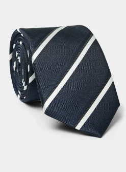 Silk pattern tie