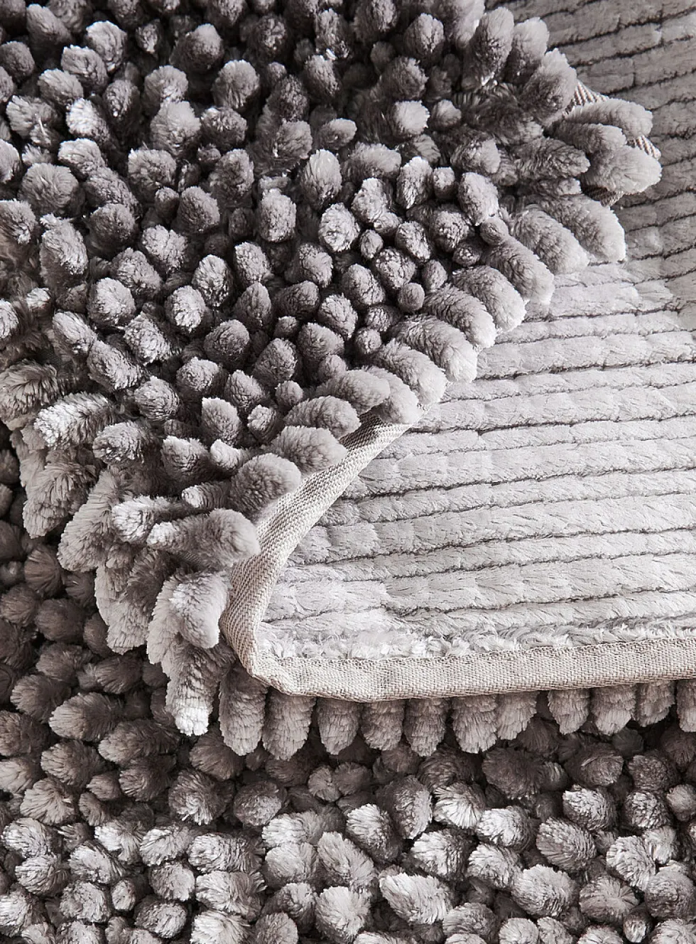 Silky XL chenille bath mat