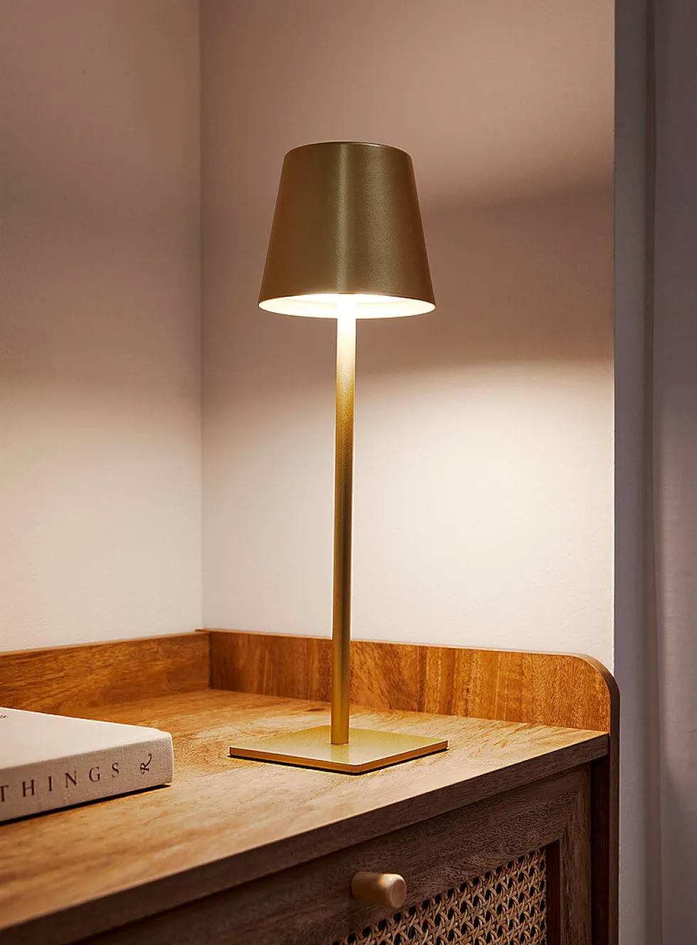 Sleek rechargeable touch table lamp