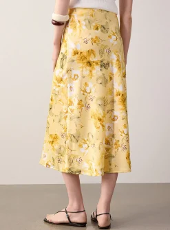 Sleek satiny skirt