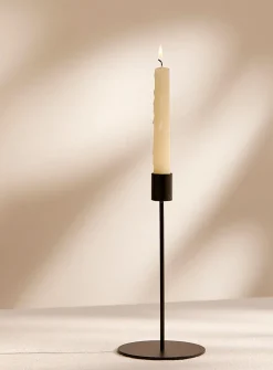 Small minimalist candle holder
