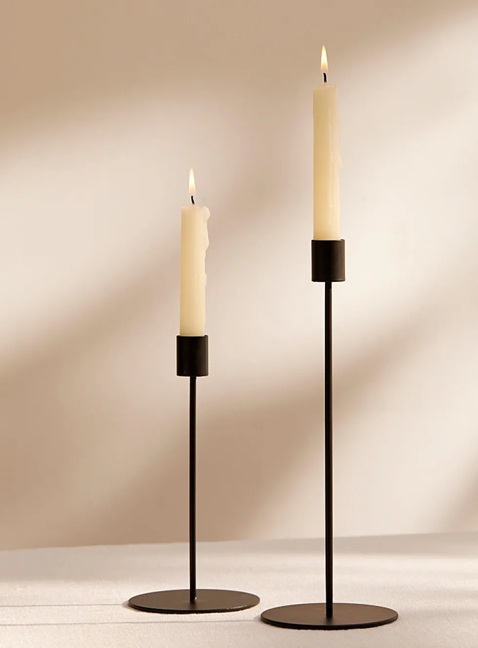 Small minimalist candle holder
