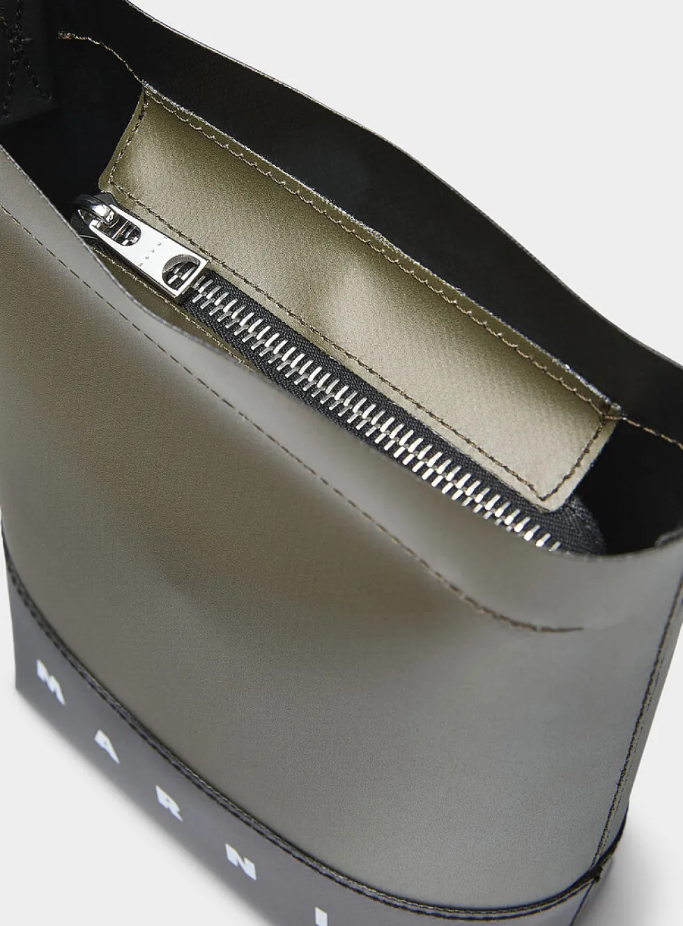 Small two-tone canvas bucket bag