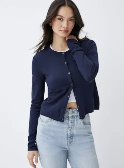 Small-button fine-knit cardigan