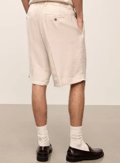 Soft linen pleated Bermudas