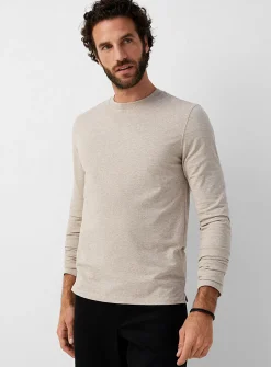 Solid long-sleeve T-shirt