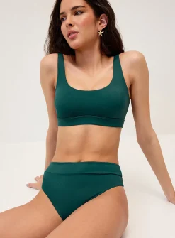 Solid sporty bralette
