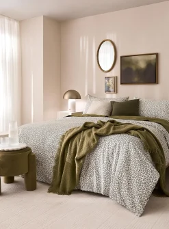 Soothing foliage duvet cover set