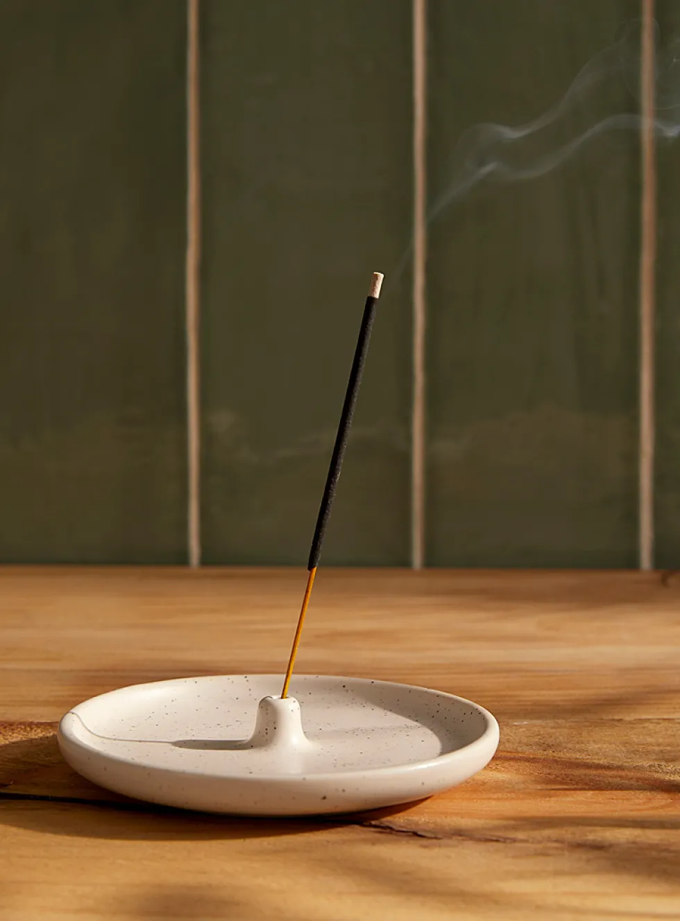 Speckled incense holder