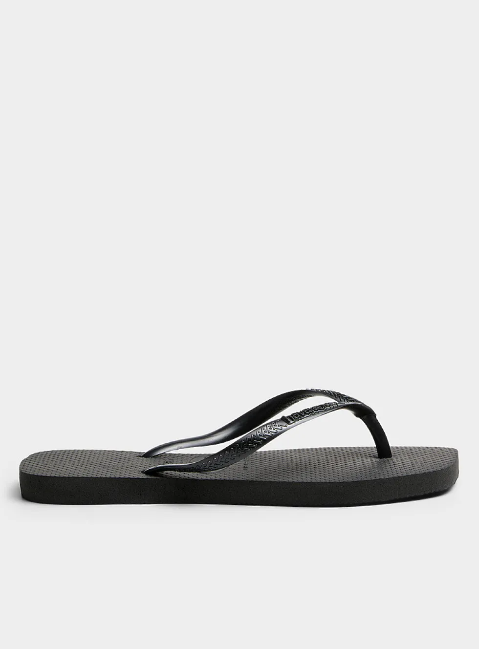 Square-toe flip-flops